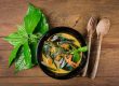 Pittige mosselsoep met gele curry